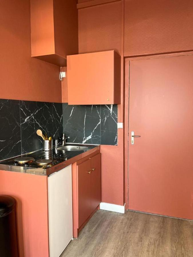 Suite Petraa Лион Экстерьер фото
