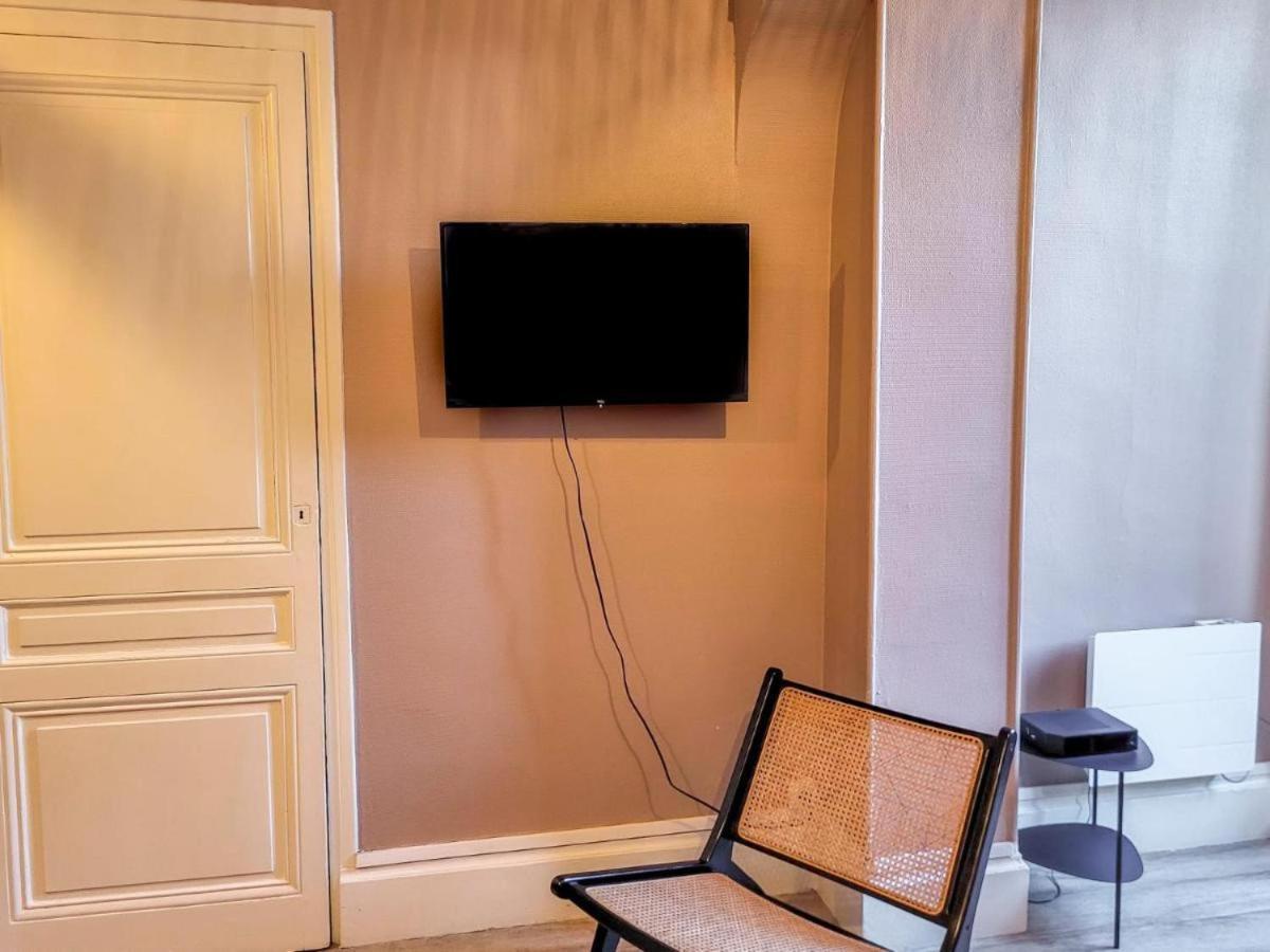 Suite Petraa Лион Экстерьер фото